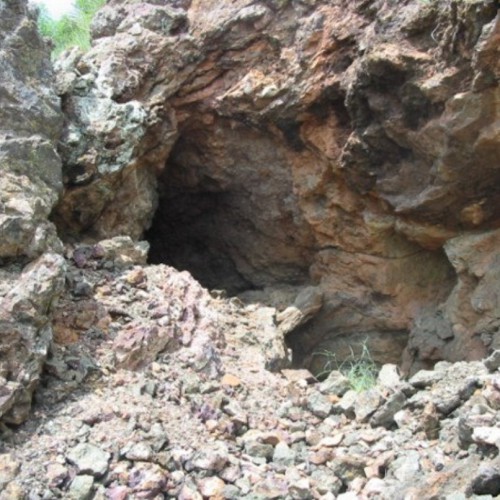 Artisanal mine workings in the Central area of the Colibri project Showing strong oxidised vein material with Barite